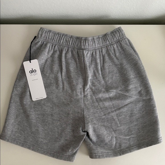 NWT Alo Yoga Accolade Sweat Short Size XS - Picture 8 of 10